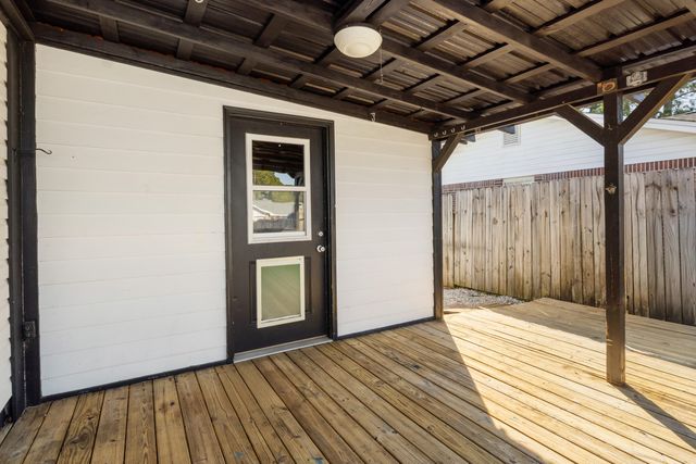 220 Michael Avenue, Mary Esther, FL 32569