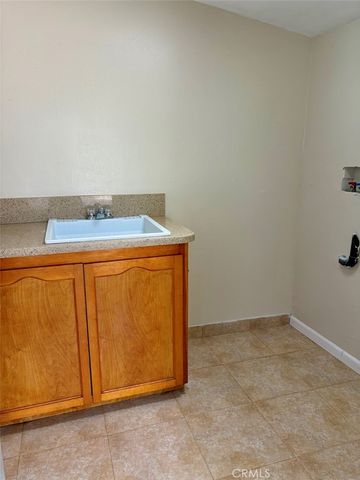 8635 Paramount Blvd, Downey, CA 90240
