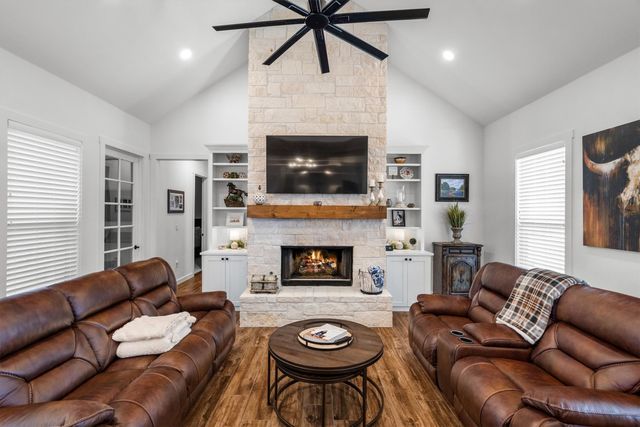 165 Quail Ridge Court, Decatur, TX 76234