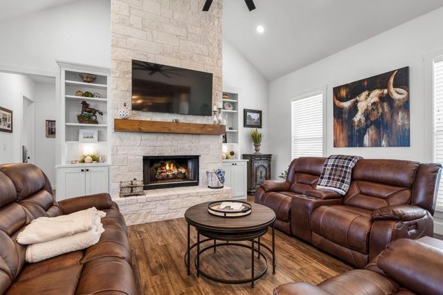 165 Quail Ridge Court, Decatur, TX 76234