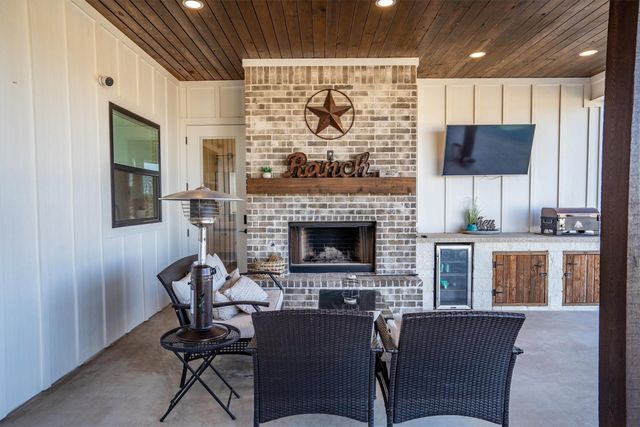 165 Quail Ridge Court, Decatur, TX 76234