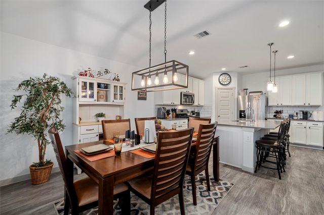 6903 Amber Cliff Lane, Richmond, TX 77469