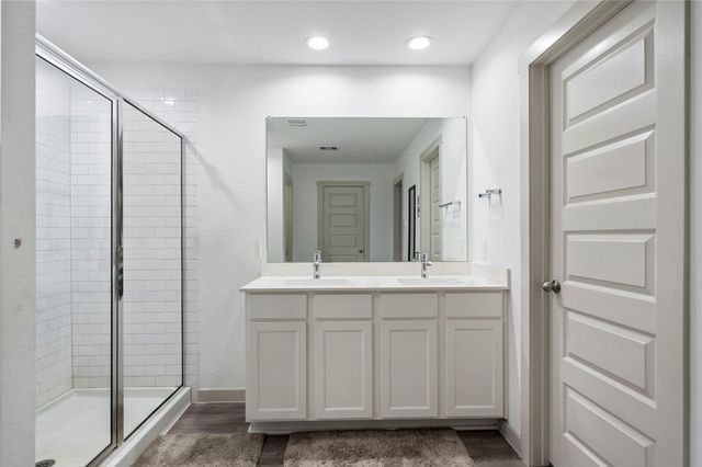 6903 Amber Cliff Lane, Richmond, TX 77469