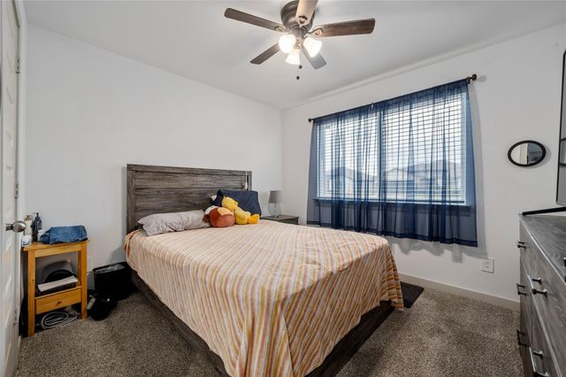 6903 Amber Cliff Lane, Richmond, TX 77469