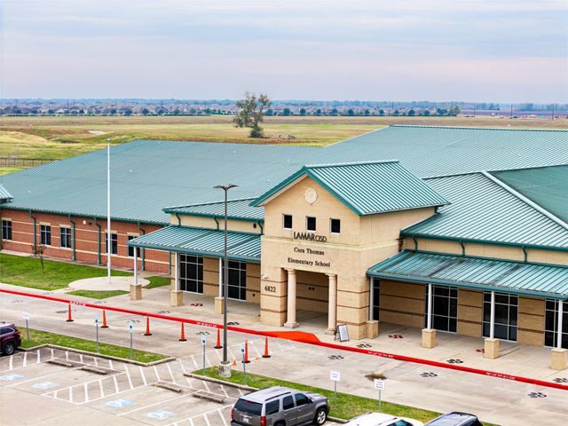 6903 Amber Cliff Lane, Richmond, TX 77469