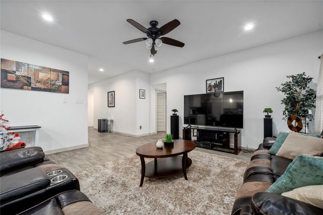 6903 Amber Cliff Lane, Richmond, TX 77469