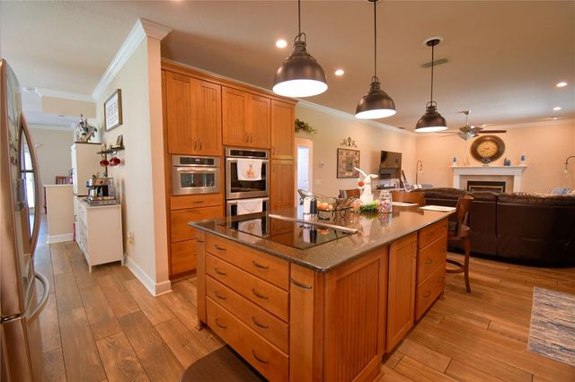 2000 LAKE ARIANA BOULEVARD, Auburndale, FL 33823