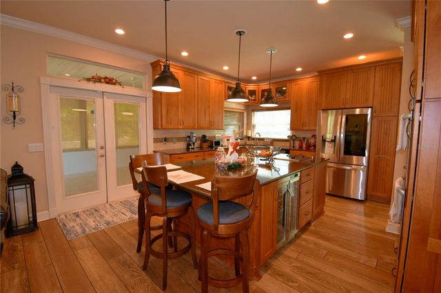 2000 LAKE ARIANA BOULEVARD, Auburndale, FL 33823