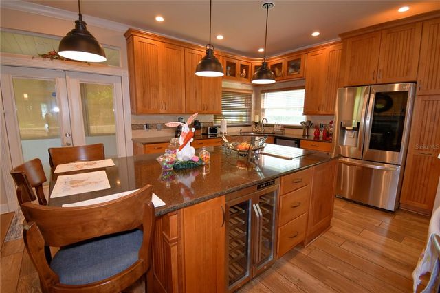 2000 LAKE ARIANA BOULEVARD, Auburndale, FL 33823