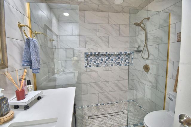 2000 LAKE ARIANA BOULEVARD, Auburndale, FL 33823