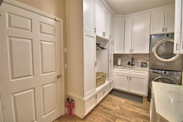 2000 LAKE ARIANA BOULEVARD, Auburndale, FL 33823