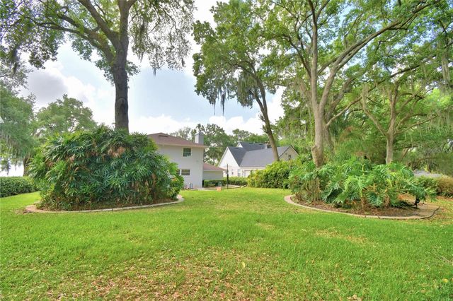 2000 LAKE ARIANA BOULEVARD, Auburndale, FL 33823