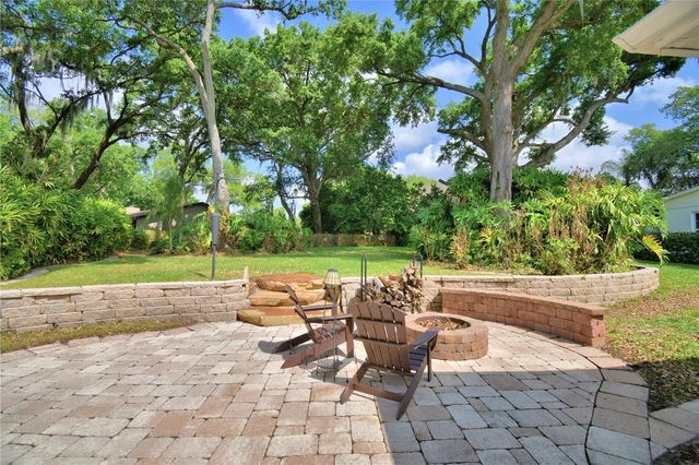 2000 LAKE ARIANA BOULEVARD, Auburndale, FL 33823