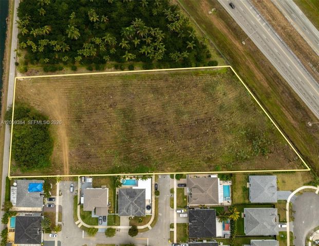 NE 2nd Ct, Homestead, FL 33033