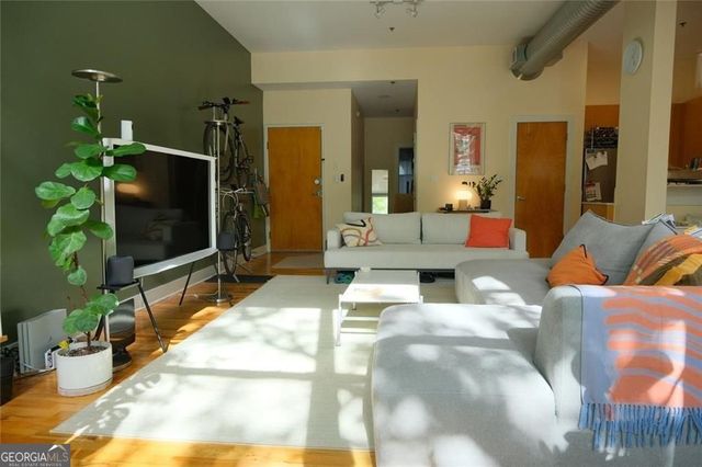 15 Waddell Street NE 104, Atlanta, GA 30307