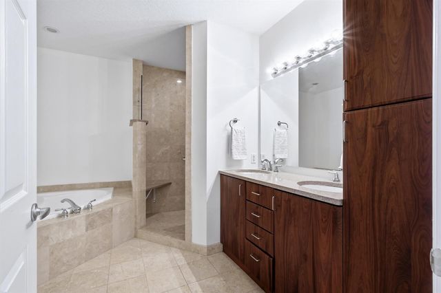 1640 Presidential Way 501, West Palm Beach, FL 33401