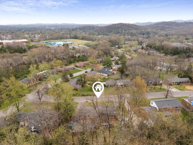 6805 Cloudland Dr, Nashville, TN 37205