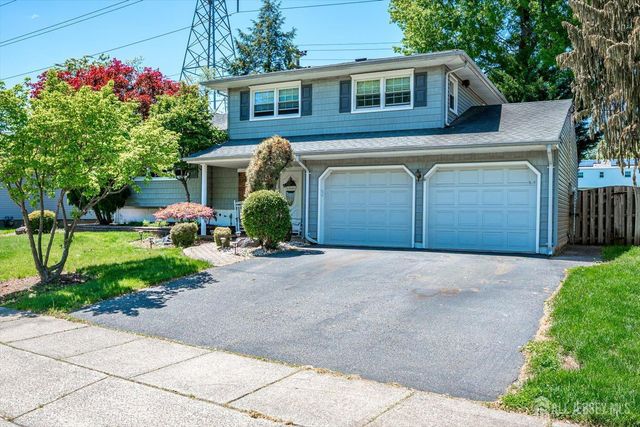 27 Eileen Way, Edison, NJ 08837