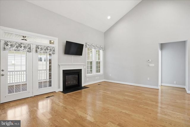104 POPPY DR, White Post, VA 22663