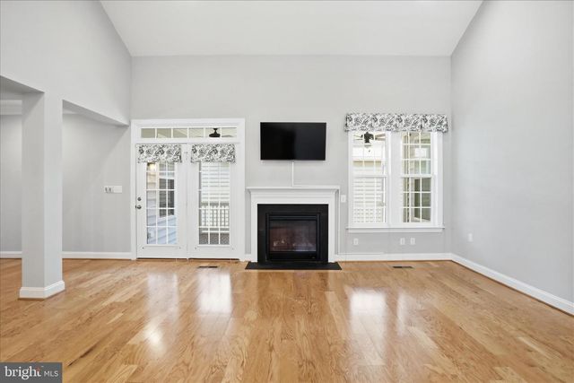 104 POPPY DR, White Post, VA 22663