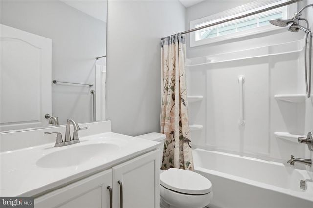 104 POPPY DR, White Post, VA 22663