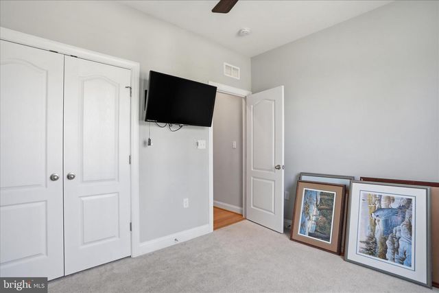 104 POPPY DR, White Post, VA 22663