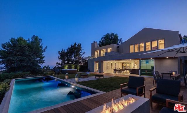 2528 Westridge Road, Los Angeles, CA 90049