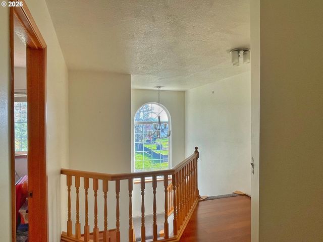 455 GREY CLIFFS Dr, St Helens, OR 97051