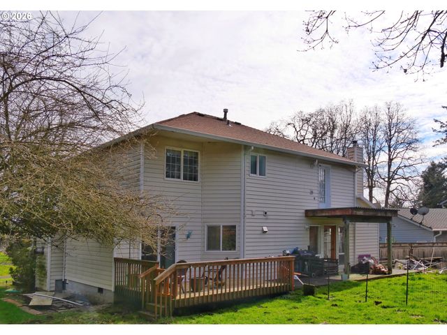 455 GREY CLIFFS Dr, St Helens, OR 97051