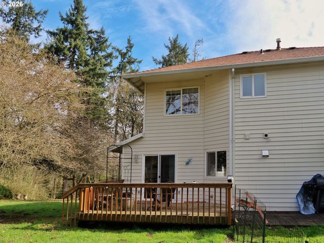 455 GREY CLIFFS Dr, St Helens, OR 97051