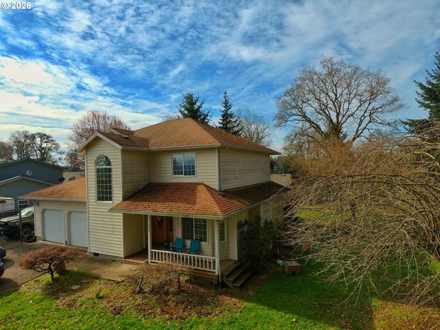 455 GREY CLIFFS Dr, St Helens, OR 97051