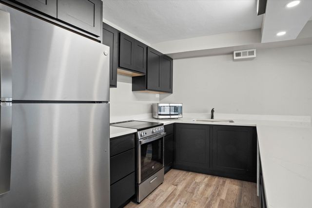 300 N State Street 5225, Chicago, IL 60654