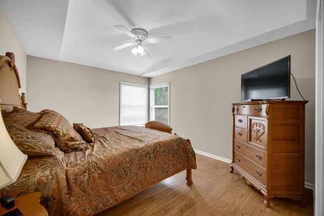 950 Port Circle, Hobart, IN 46342