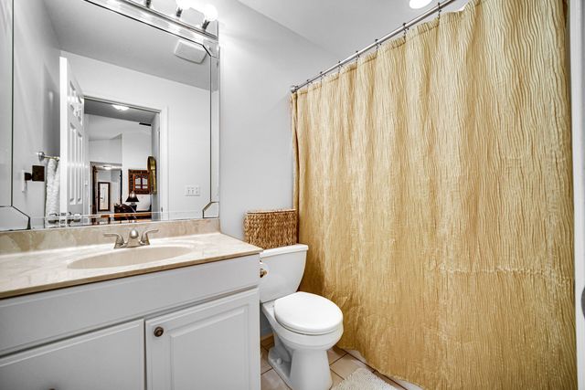 950 Port Circle, Hobart, IN 46342