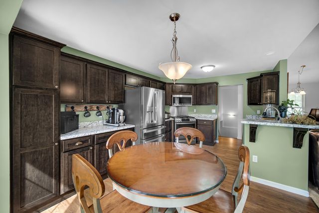 950 Port Circle, Hobart, IN 46342
