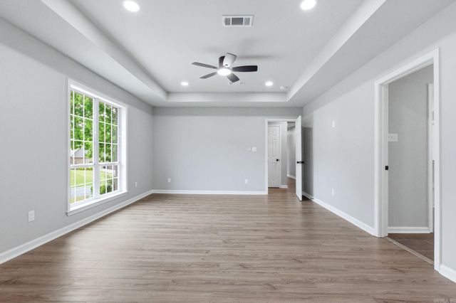 2001 Sawgrass Drive, Little Rock, AR 72212