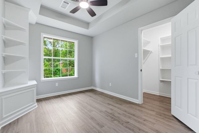 2001 Sawgrass Drive, Little Rock, AR 72212