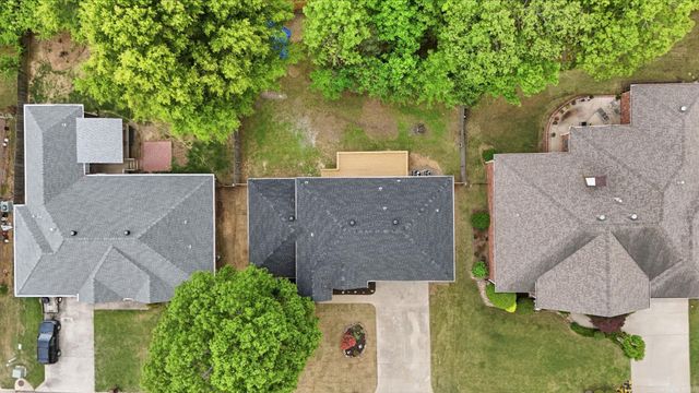 2001 Sawgrass Drive, Little Rock, AR 72212