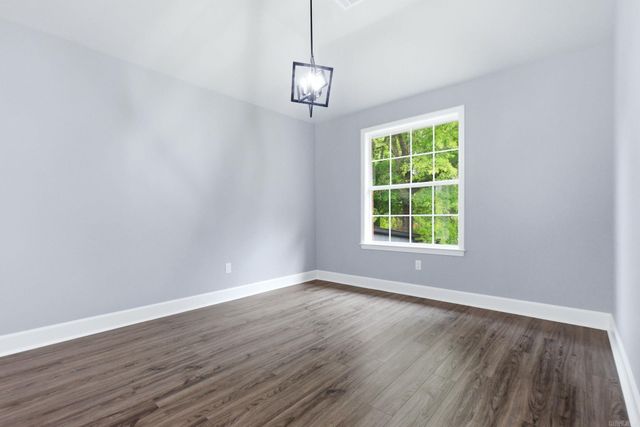 2001 Sawgrass Drive, Little Rock, AR 72212