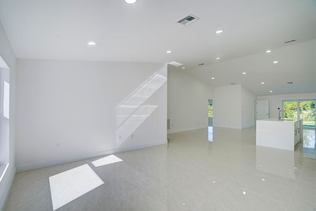 13875 63rd Lane N, The Acreage, FL 33470