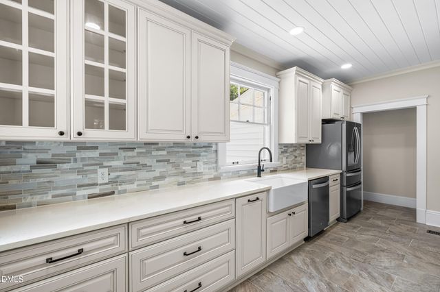 1902 Glenwood Avenue, Raleigh, NC 27608