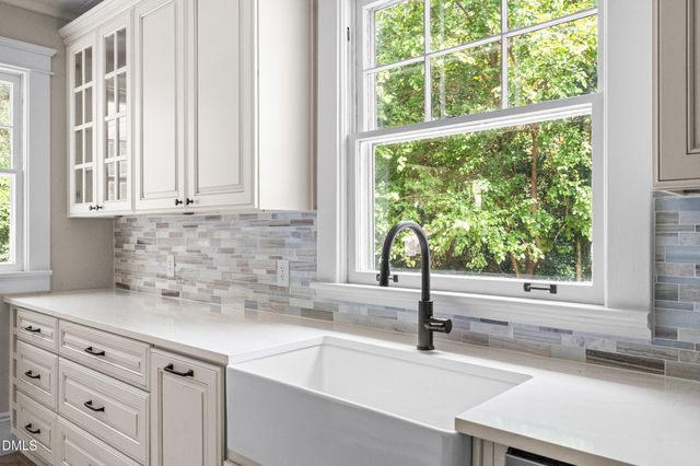 1902 Glenwood Avenue, Raleigh, NC 27608