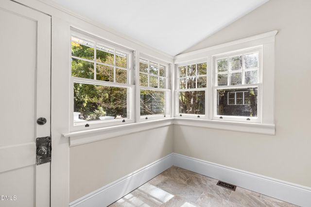 1902 Glenwood Avenue, Raleigh, NC 27608