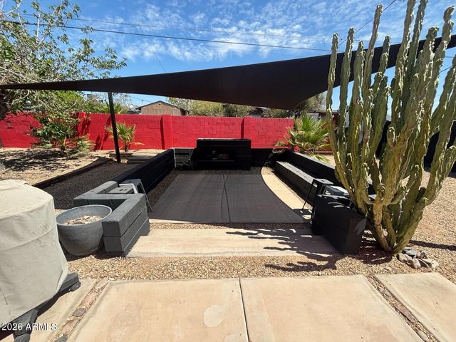 346 E PAPAGO Drive, Tempe, AZ 85288