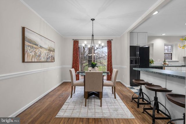 2126 GOLF COURSE DR, Reston, VA 20191