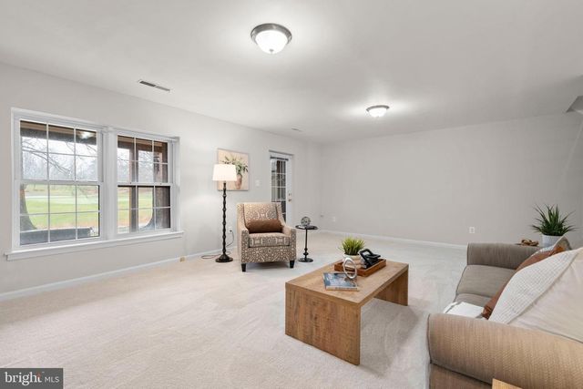 2126 GOLF COURSE DR, Reston, VA 20191