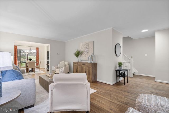 2126 GOLF COURSE DR, Reston, VA 20191