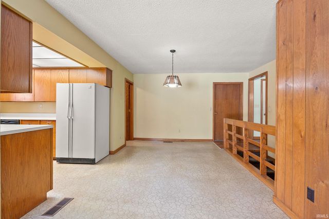 3611 Deer Cove, Fort Wayne, IN 46815