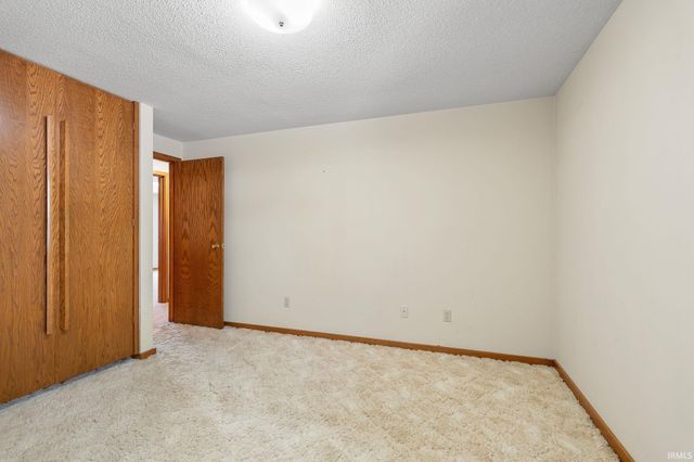 3611 Deer Cove, Fort Wayne, IN 46815