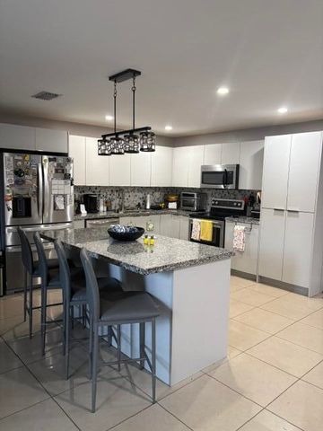 2934 NW 73rd Avenue, Fort Lauderdale, FL 33313